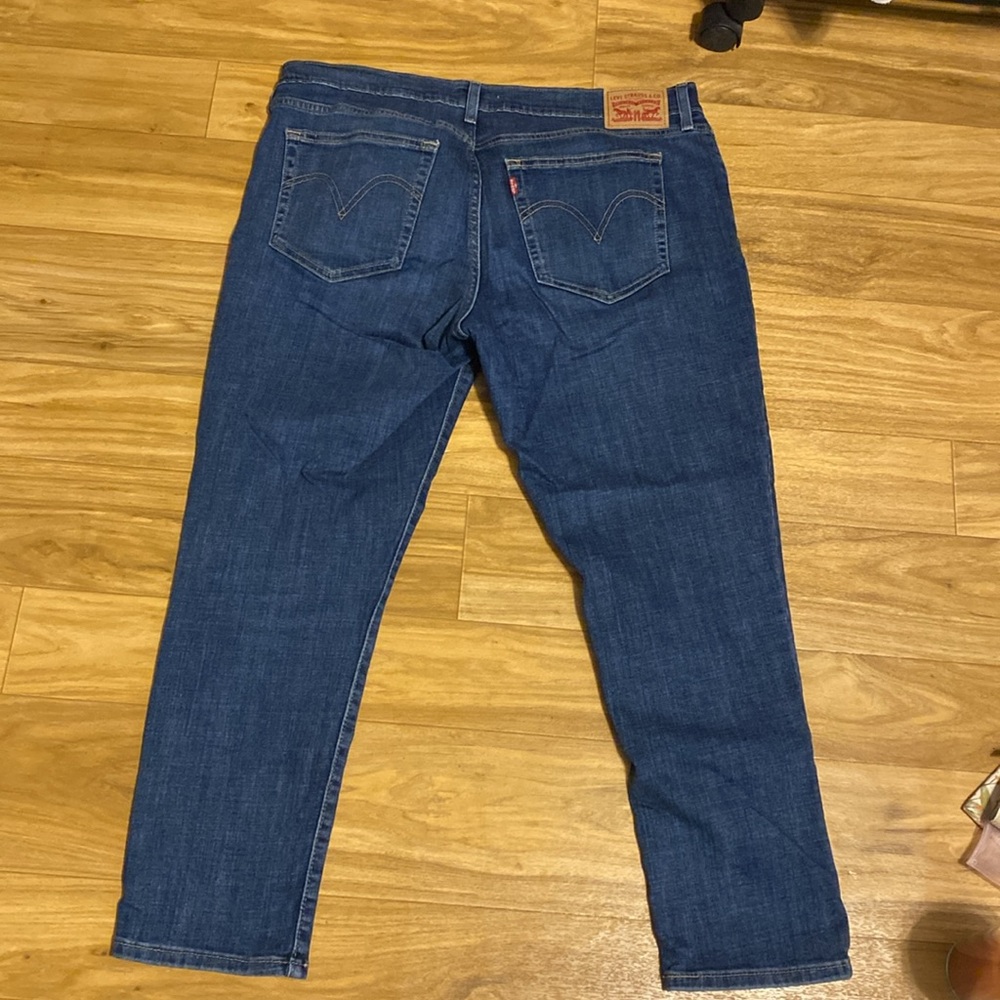 Bundle: Pink cotton top; size XL top & Levi’s size 16/33 cropped boyfriend jeans - Picture 4 of 7